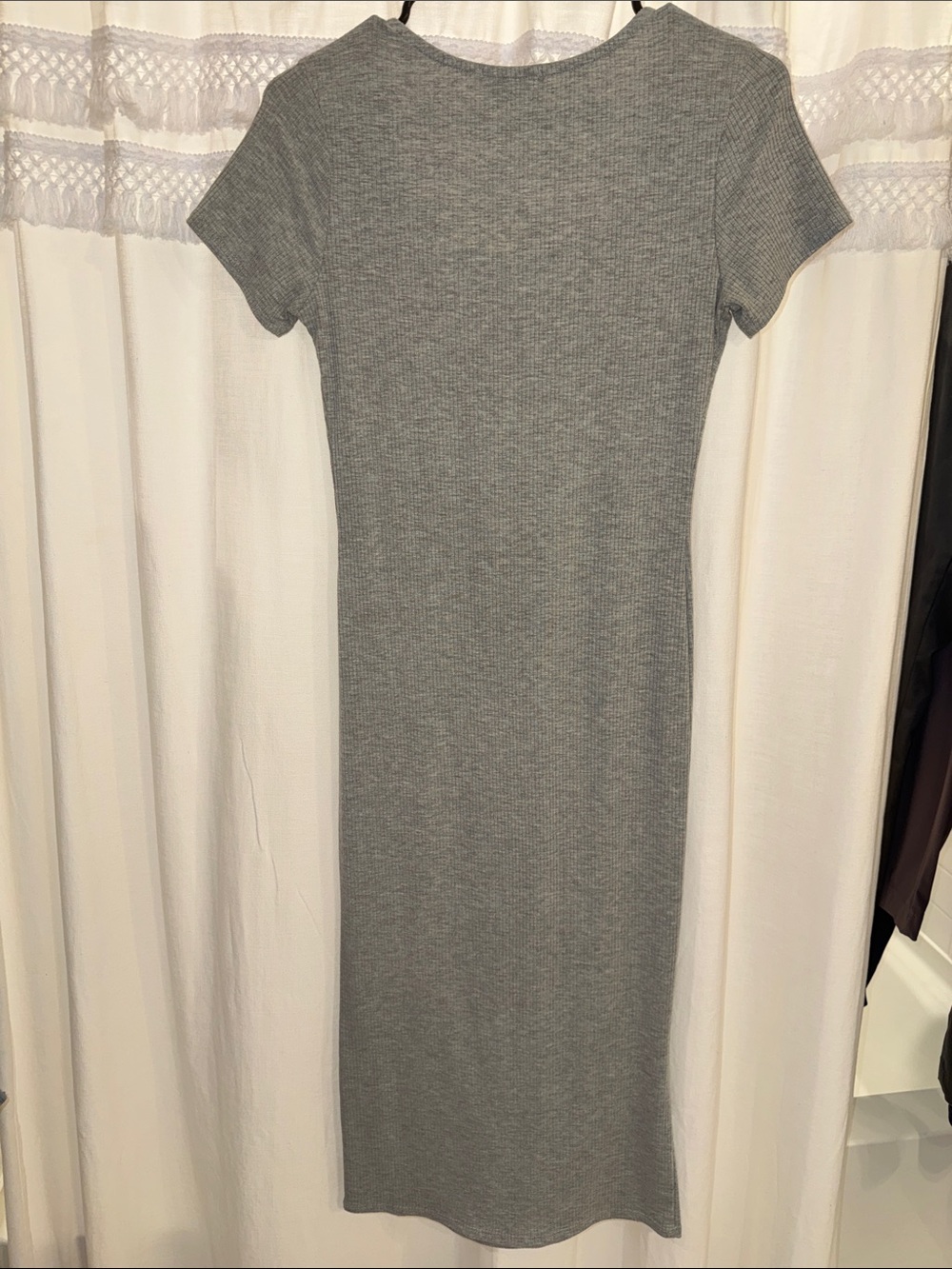 Gray Ribbed Short-Sleeve Bodycon Dress - Picture 2 of 2